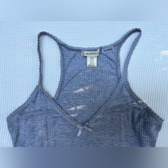 Cropped Tank - Picture 2 of 3